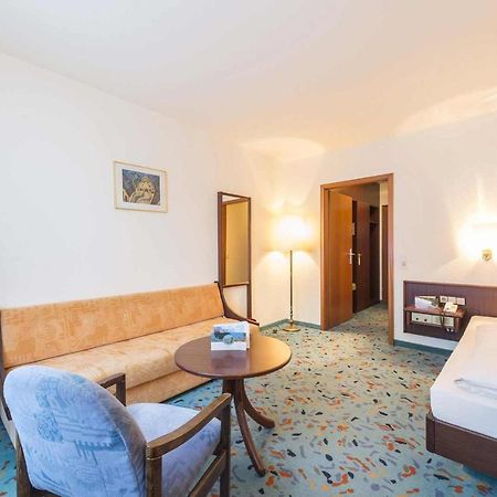 Hotel Am Bruchsee Heppenheim  Exteriör bild